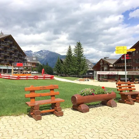 Outstanding For Groups, South Facing, Breathtaking Views - Year Round Chalet